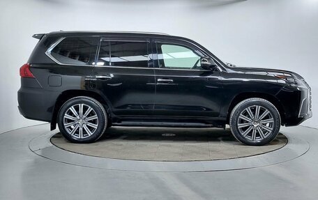 Lexus LX III, 2017 год, 7 449 990 рублей, 4 фотография