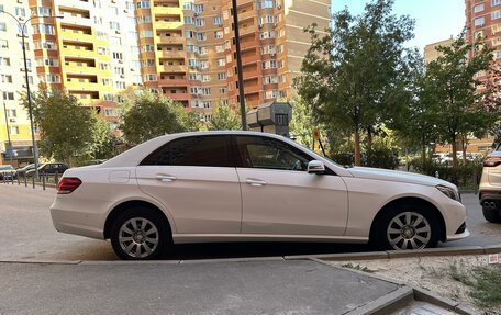 Mercedes-Benz E-Класс, 2015 год, 2 400 000 рублей, 7 фотография