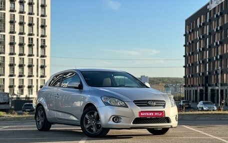 KIA cee'd I рестайлинг, 2009 год, 880 000 рублей, 1 фотография