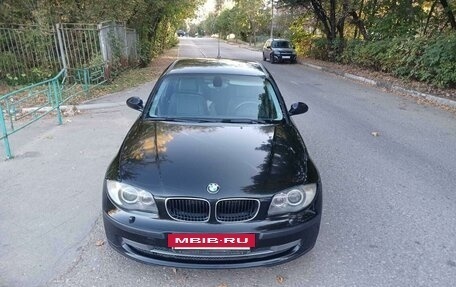 BMW 1 серия, 2008 год, 750 000 рублей, 3 фотография