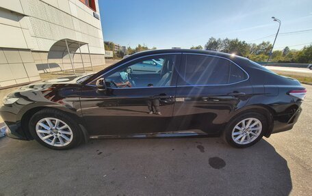 Toyota Camry, 2021 год, 3 650 000 рублей, 14 фотография