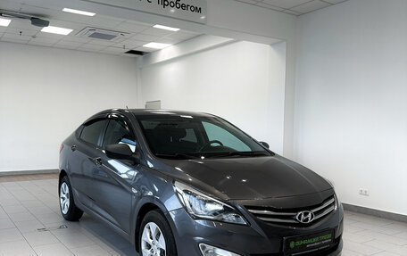 Hyundai Solaris II рестайлинг, 2015 год, 970 000 рублей, 3 фотография