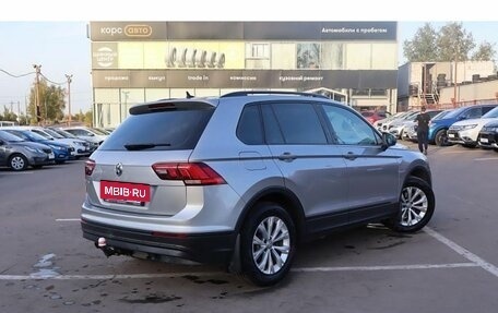 Volkswagen Tiguan II, 2019 год, 2 506 000 рублей, 3 фотография