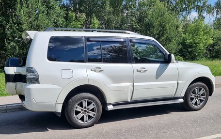 Mitsubishi Pajero IV, 2015 год, 1 990 000 рублей, 2 фотография