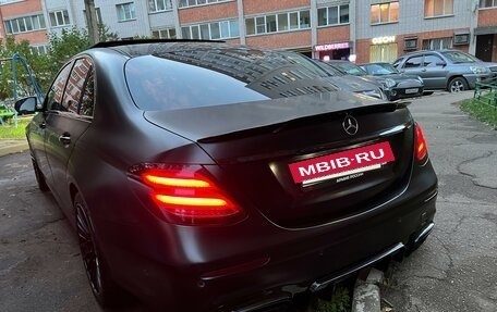 Mercedes-Benz E-Класс, 2017 год, 3 800 000 рублей, 3 фотография