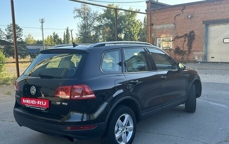 Volkswagen Touareg III, 2011 год, 2 150 000 рублей, 4 фотография