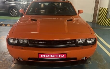 Dodge Challenger III рестайлинг 2, 2011 год, 4 080 000 рублей, 1 фотография