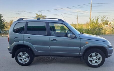 Chevrolet Niva I рестайлинг, 2010 год, 495 000 рублей, 5 фотография