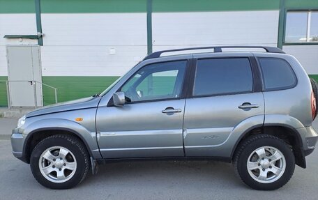 Chevrolet Niva I рестайлинг, 2010 год, 495 000 рублей, 7 фотография