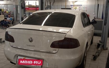 Skoda Superb III рестайлинг, 2011 год, 765 000 рублей, 3 фотография