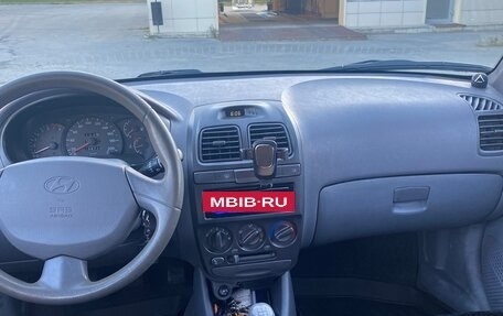 Hyundai Accent II, 2004 год, 365 000 рублей, 10 фотография