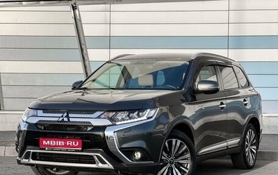 Mitsubishi Outlander III рестайлинг 3, 2020 год, 3 199 000 рублей, 1 фотография