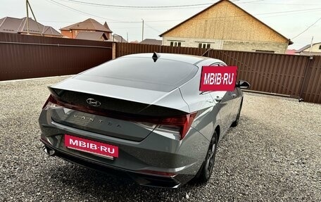 Hyundai Elantra, 2022 год, 2 470 000 рублей, 3 фотография