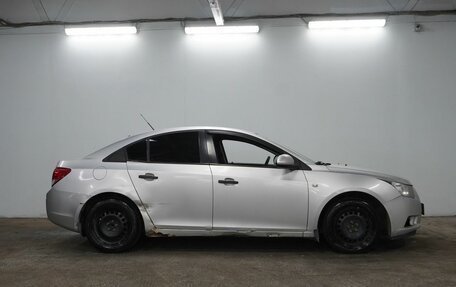 Chevrolet Cruze II, 2009 год, 590 000 рублей, 4 фотография