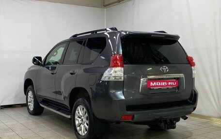 Toyota Land Cruiser Prado 150 рестайлинг 2, 2011 год, 3 200 000 рублей, 7 фотография