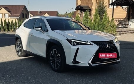 Lexus UX I, 2019 год, 2 850 000 рублей, 2 фотография