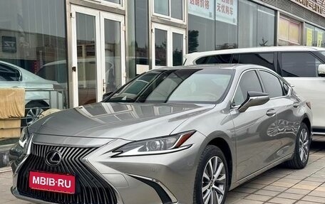 Lexus ES VII, 2021 год, 3 300 000 рублей, 1 фотография