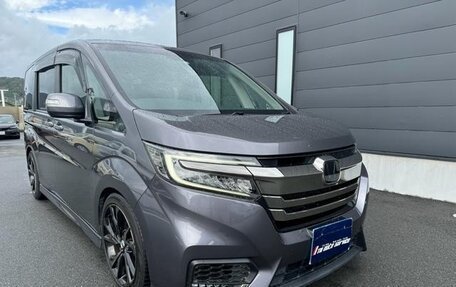 Honda Stepwgn IV, 2021 год, 1 800 000 рублей, 1 фотография