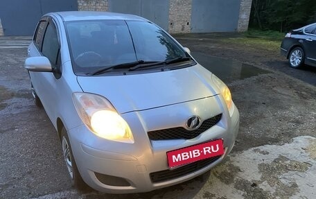 Toyota Vitz, 2009 год, 675 000 рублей, 2 фотография