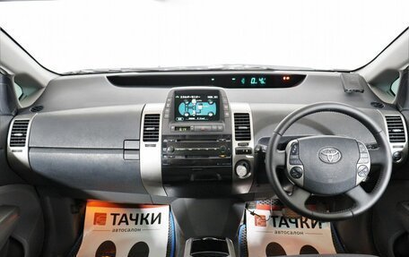 Toyota Prius, 2008 год, 945 000 рублей, 13 фотография