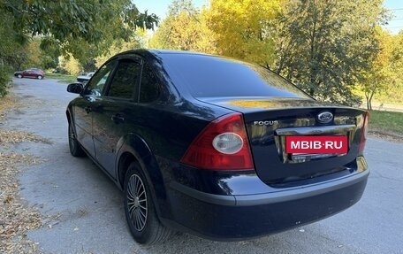 Ford Focus II рестайлинг, 2006 год, 305 000 рублей, 2 фотография