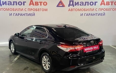 Toyota Camry, 2019 год, 2 790 000 рублей, 4 фотография