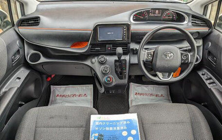 Toyota Sienta II, 2021 год, 1 050 000 рублей, 4 фотография