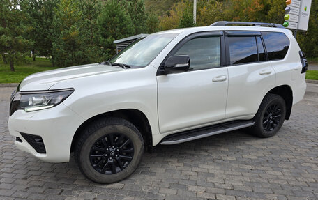 Toyota Land Cruiser Prado 150 рестайлинг 2, 2021 год, 6 800 000 рублей, 1 фотография