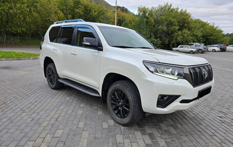 Toyota Land Cruiser Prado 150 рестайлинг 2, 2021 год, 6 800 000 рублей, 4 фотография