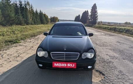 Mercedes-Benz C-Класс, 2001 год, 290 000 рублей, 4 фотография