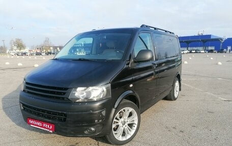 Volkswagen Caravelle T5, 2011 год, 1 700 000 рублей, 10 фотография