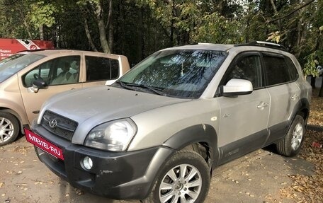 Hyundai Tucson III, 2004 год, 720 000 рублей, 2 фотография