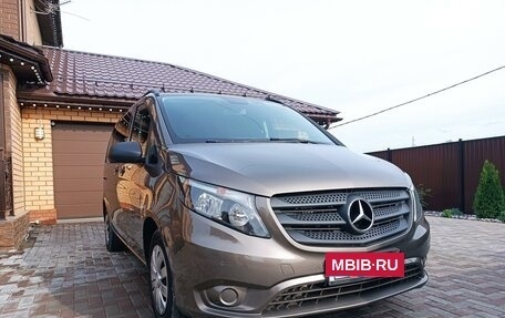 Mercedes-Benz Vito, 2016 год, 2 550 000 рублей, 2 фотография