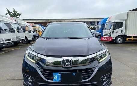 Honda Vezel, 2021 год, 1 565 000 рублей, 2 фотография