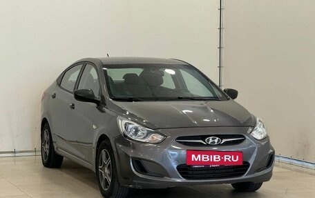 Hyundai Solaris II рестайлинг, 2011 год, 930 000 рублей, 2 фотография