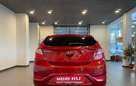 Hyundai Solaris II рестайлинг, 2012 год, 925 000 рублей, 4 фотография