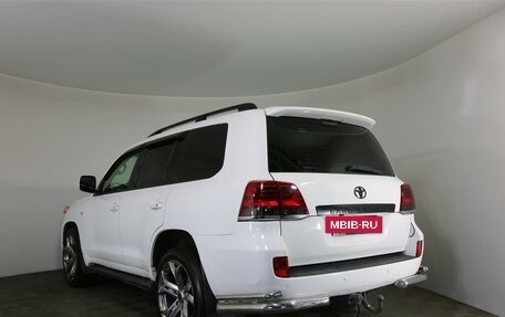 Toyota Land Cruiser 200, 2010 год, 2 427 000 рублей, 7 фотография