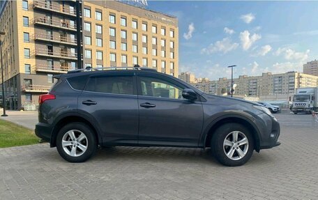 Toyota RAV4, 2013 год, 8 фотография