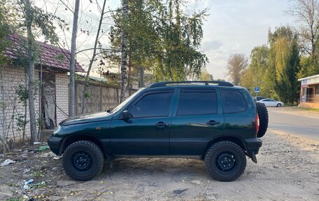 Chevrolet Niva I рестайлинг, 2004 год, 380 000 рублей, 2 фотография