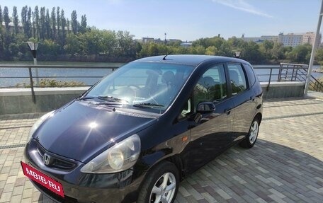 Honda Jazz I рестайлинг, 2004 год, 640 000 рублей, 3 фотография