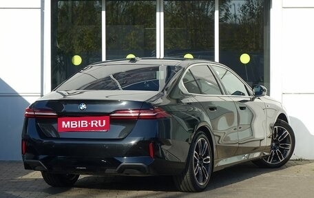 BMW 5 серия, 2023 год, 12 350 000 рублей, 3 фотография