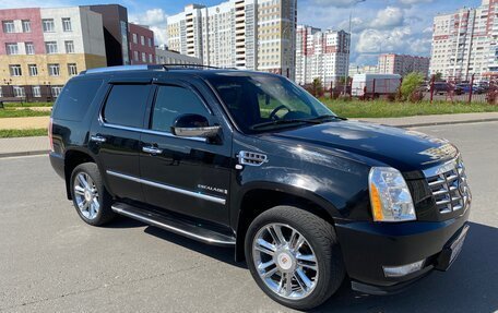 Cadillac Escalade III, 2007 год, 1 400 000 рублей, 13 фотография