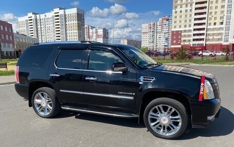 Cadillac Escalade III, 2007 год, 1 400 000 рублей, 12 фотография