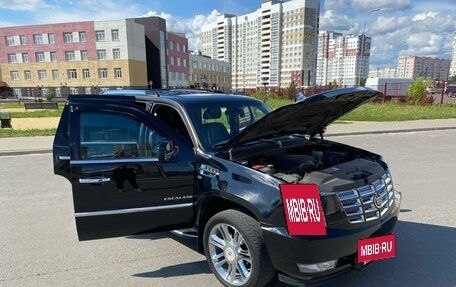 Cadillac Escalade III, 2007 год, 1 400 000 рублей, 18 фотография