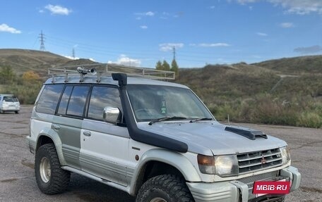 Mitsubishi Pajero III рестайлинг, 1994 год, 535 000 рублей, 3 фотография