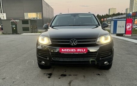 Volkswagen Touareg III, 2010 год, 2 050 000 рублей, 2 фотография