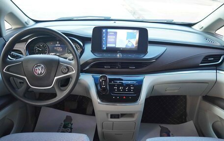 Buick GL8 III, 2021 год, 3 650 000 рублей, 12 фотография