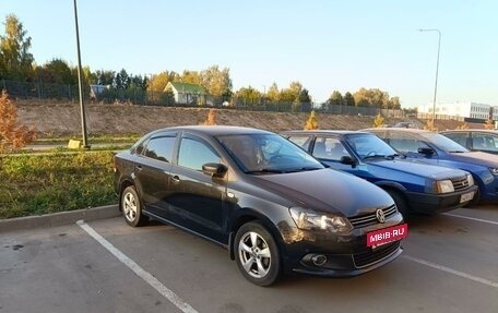 Volkswagen Polo VI (EU Market), 2011 год, 700 000 рублей, 2 фотография