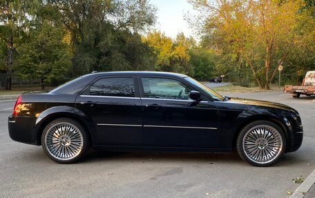 Chrysler 300C II, 2005 год, 1 450 000 рублей, 4 фотография