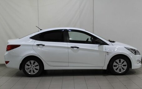 Hyundai Solaris II рестайлинг, 2015 год, 860 000 рублей, 4 фотография